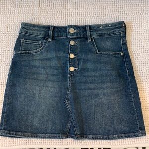 jean skirt, never worn